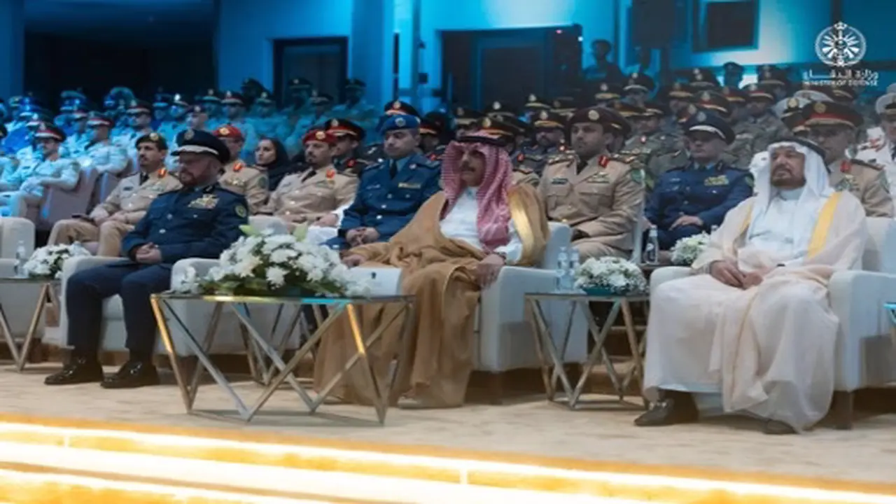 دفعات جديدة.. التخريج العسكري في جامعة الدفاع الوطني يثير الاهتمام
